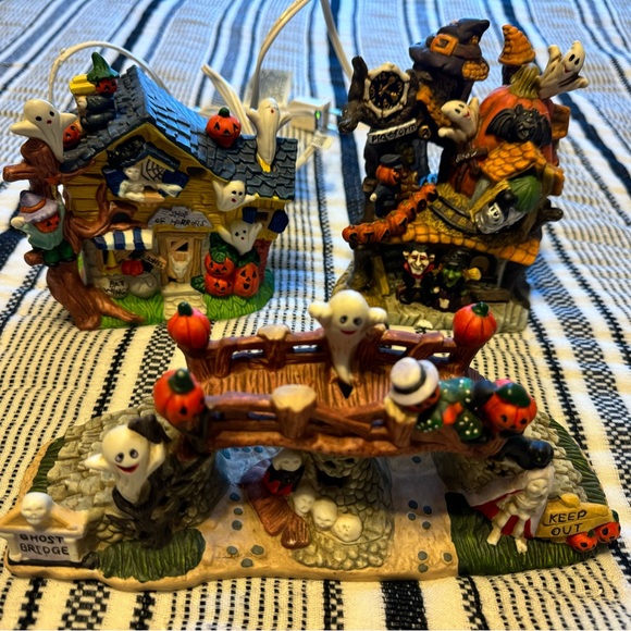 Spooky Hollow in original boxes! Shop of Horror, Station and Haunted Bridge - Picture 2 of 5